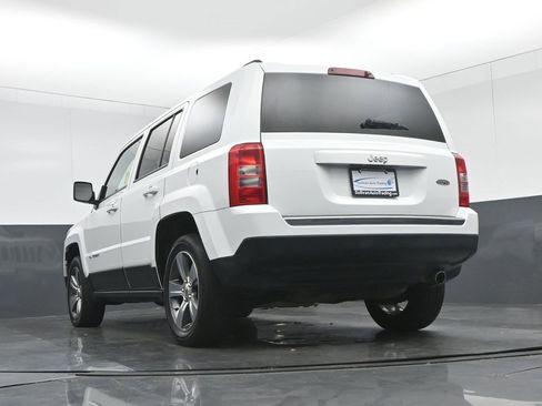 Used 2017 Jeep Patriot High Altitude image 30