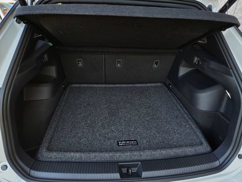 Used 2026 Volkswagen Tiguan SEL R-Line AWD/4WD image 27