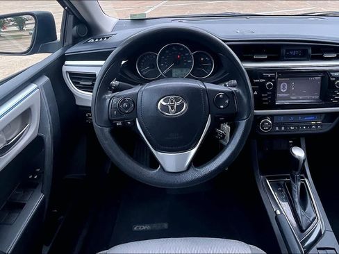 Used 2014 Toyota Corolla LE FWD image 13