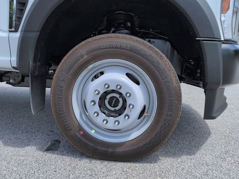New 2025 Ford F450 XL image 10