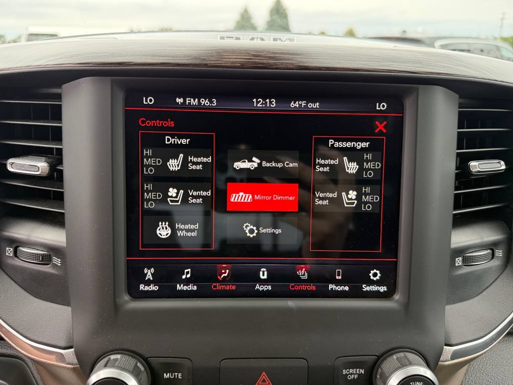 Used 2020 RAM 1500 Laramie AWD/4WD image 35