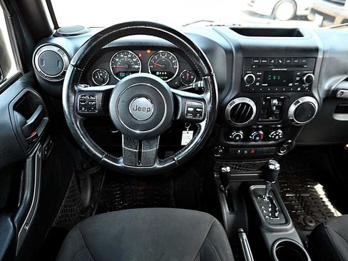 Used 2016 Jeep Wrangler Unlimited Sport w/ Quick Order Package 24S AWD/4WD image 15