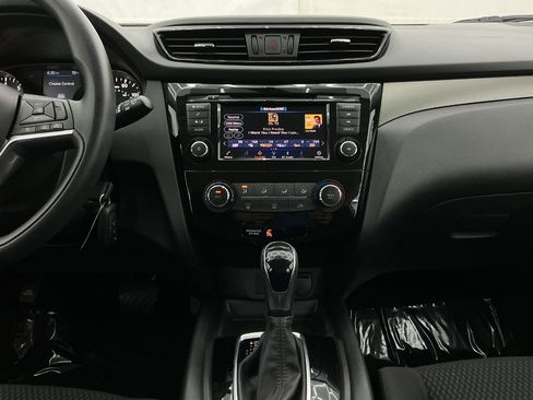 Used 2019 Nissan Rogue Sport S AWD/4WD image 29