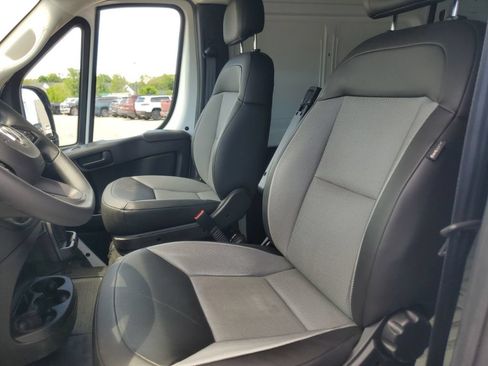 Used 2026 RAM ProMaster 2500 w/ Convenience Group FWD image 24