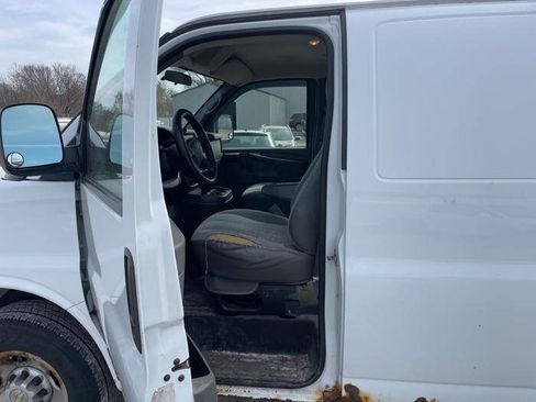 Used 2006 Chevrolet Express 3500 Extended image 21