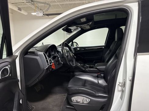 Used 2013 Porsche Cayenne S AWD/4WD image 21