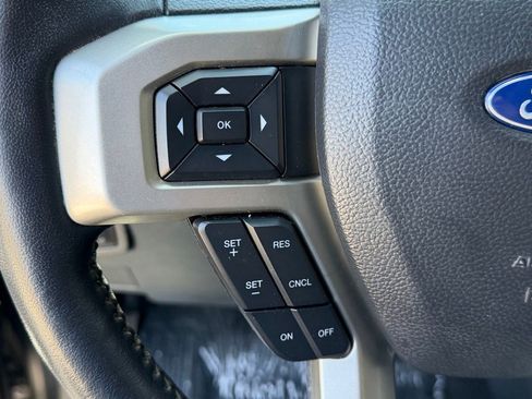 Used 2022 Ford F250 Lariat w/ Lariat Value Package AWD/4WD image 15