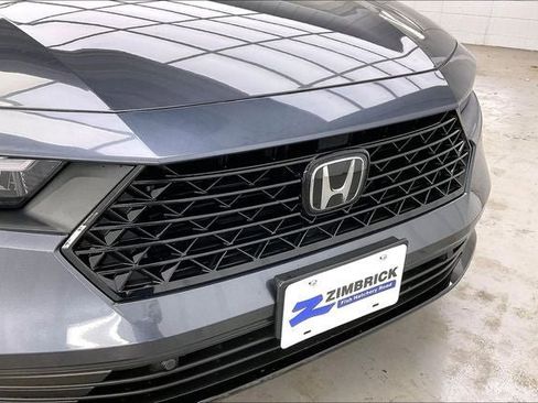 Certified 2025 Honda Accord Touring image 31