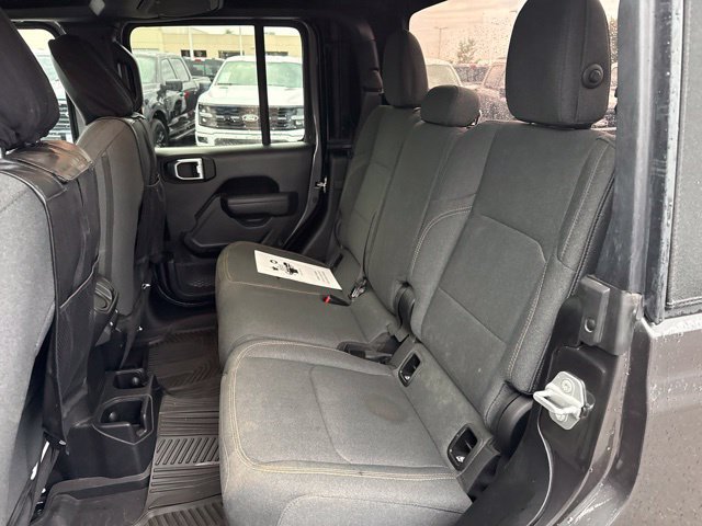 Used 2024 Jeep Gladiator Sport AWD/4WD image 22