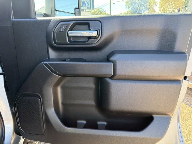 Used 2025 GMC Sierra 2500 Pro w/ Convenience Package AWD/4WD image 17