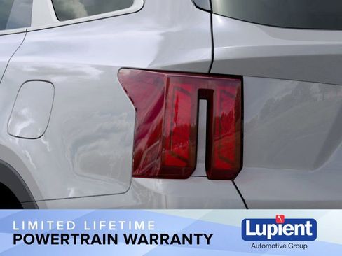 New 2026 Kia Sorento S image 14