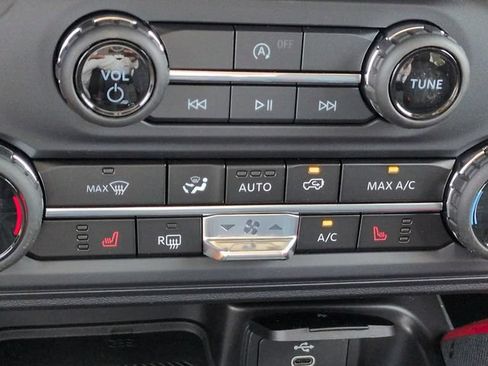 New 2026 Ford Bronco Heritage Edition AWD/4WD image 23