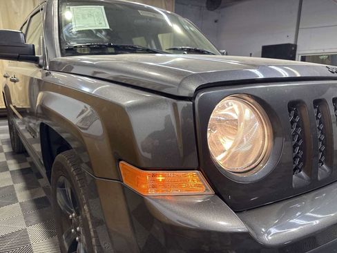 Used 2015 Jeep Patriot Sport w/ Power Value Group image 7