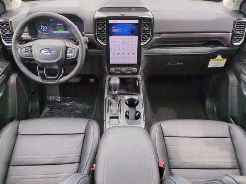 New 2025 Ford Ranger Lariat w/ Trailer Tow Package image 15