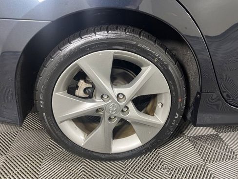 Used 2012 Toyota Camry SE image 9