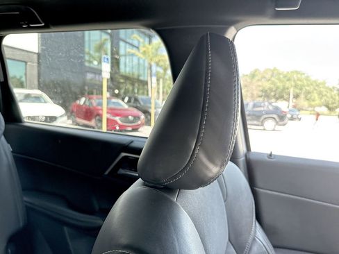 Used 2022 Mitsubishi Outlander SE image 21