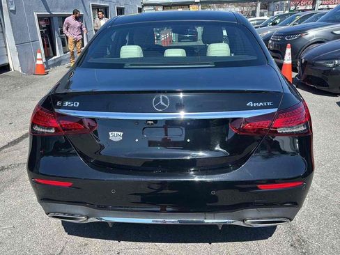 Used 2021 Mercedes-Benz E 350 4MATIC Sedan image 5