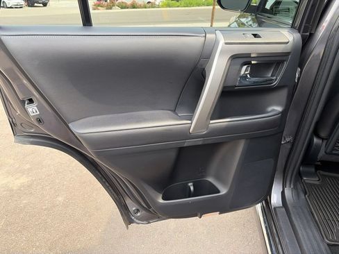 Used 2023 Toyota 4Runner Limited AWD/4WD image 20