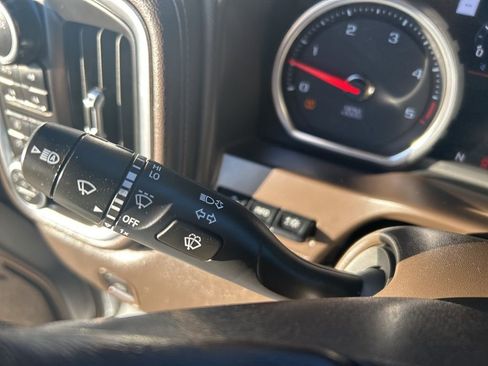 Used 2022 Chevrolet Silverado 2500 LTZ w/ LTZ Convenience Package image 20