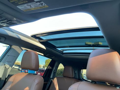 Used 2019 Toyota Highlander Limited Platinum image 33