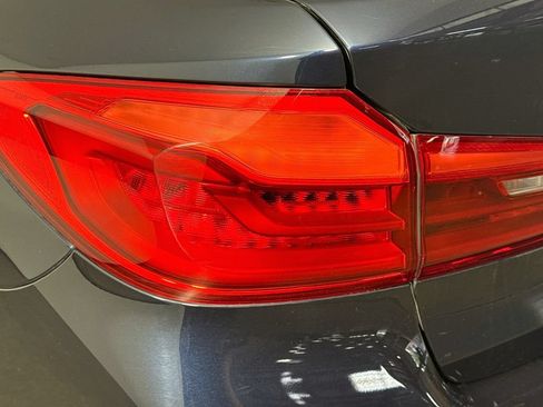 Used 2020 BMW 530i xDrive w/ Convenience Package AWD/4WD image 30