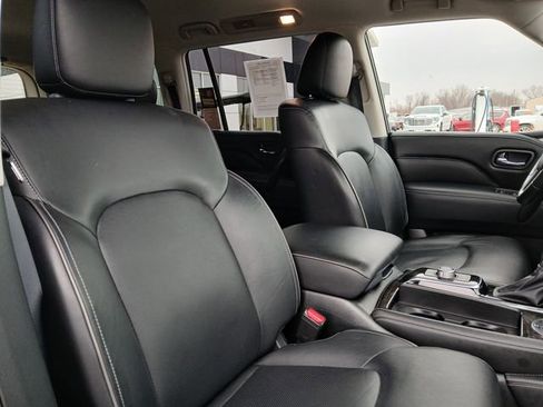 Used 2022 INFINITI QX80 Luxe w/ All-Season Package image 25