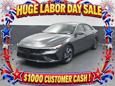Used 2025 Hyundai Elantra SEL FWD image 1