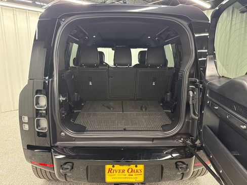 Used 2024 Land Rover Defender 110 X AWD/4WD image 9