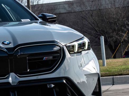 New 2026 BMW M5 Touring image 10