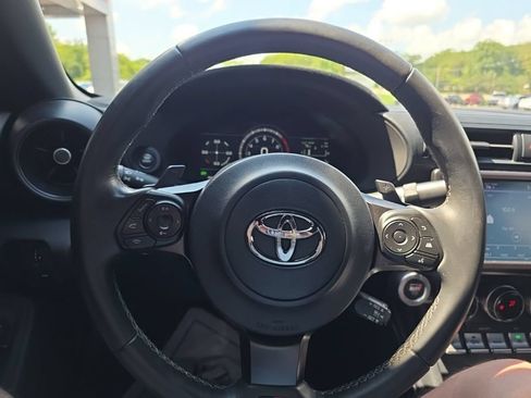 Used 2024 Toyota GR86 Premium RWD image 17