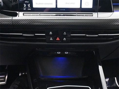 Used 2024 Volkswagen Golf R image 36