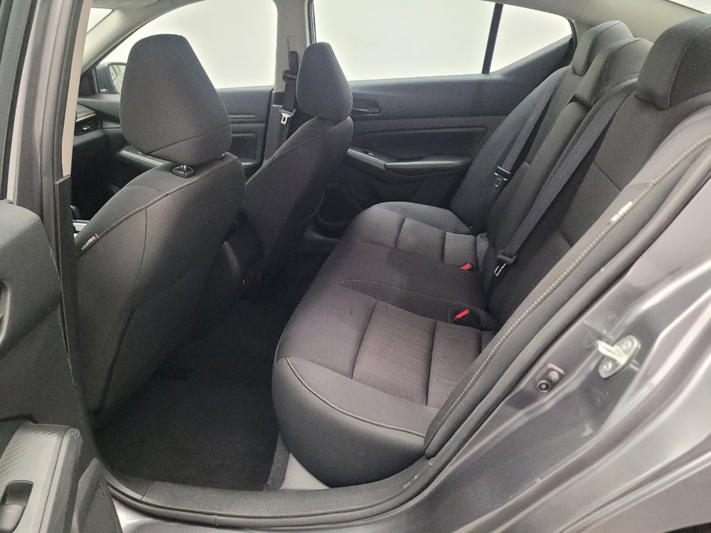 Used 2024 Nissan Altima 2.5 SV FWD image 18