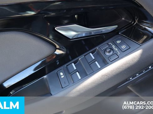 Used 2024 Land Rover Range Rover Evoque Dynamic SE AWD/4WD image 16