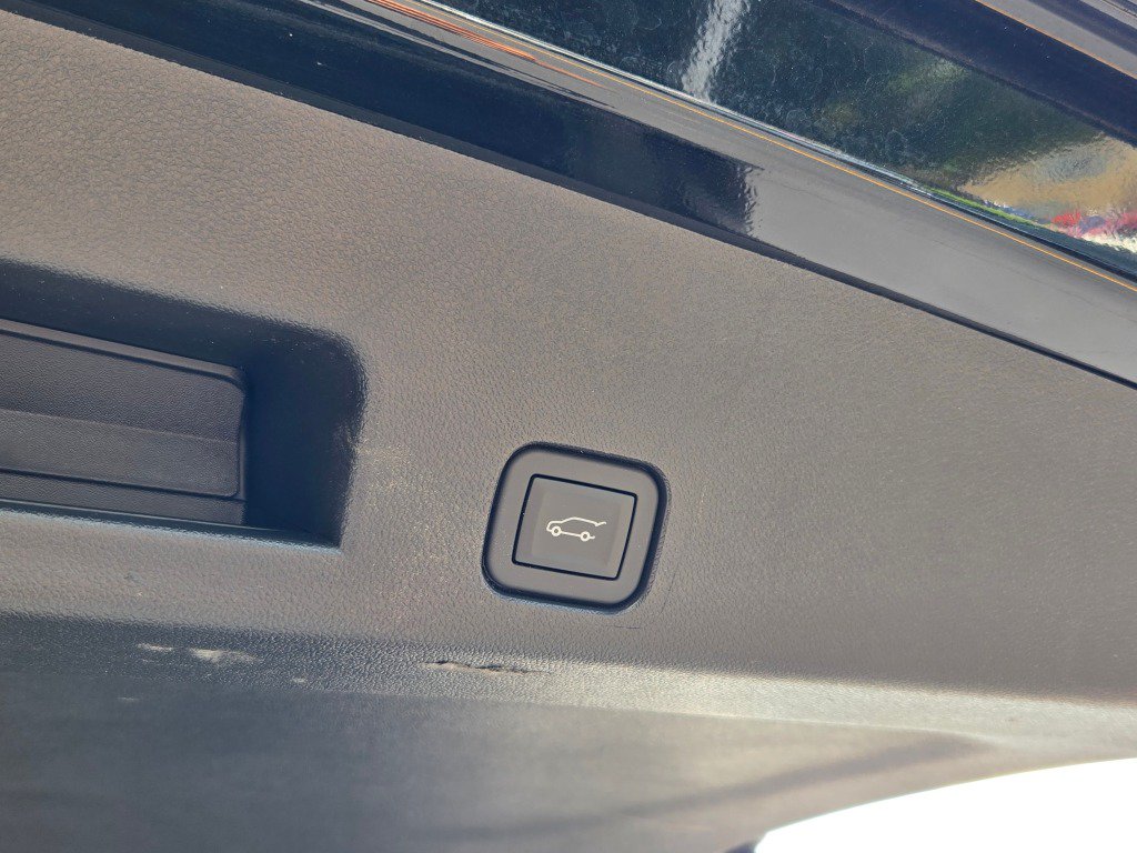 Certified 2026 Chevrolet Traverse LT AWD/4WD image 16