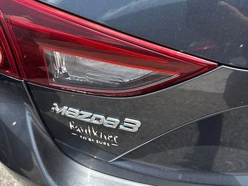 Used 2015 MAZDA MAZDA3 i Sport FWD image 9