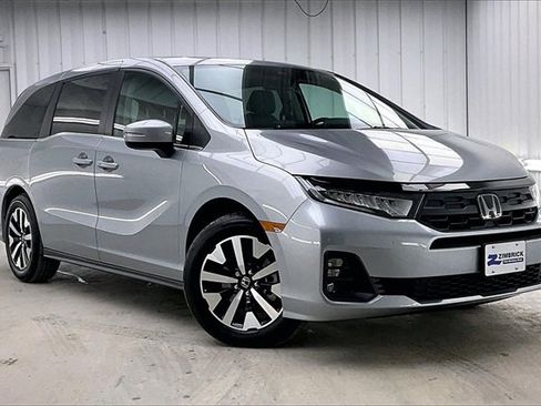 Certified 2026 Honda Odyssey EX-L image 35