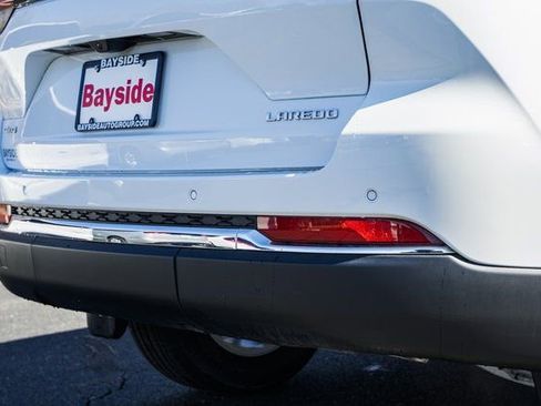 New 2026 Jeep Grand Cherokee Laredo image 12