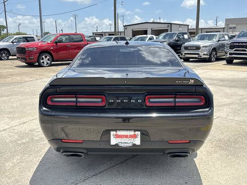 Used 2021 Dodge Challenger R/T Scat Pack RWD image 6