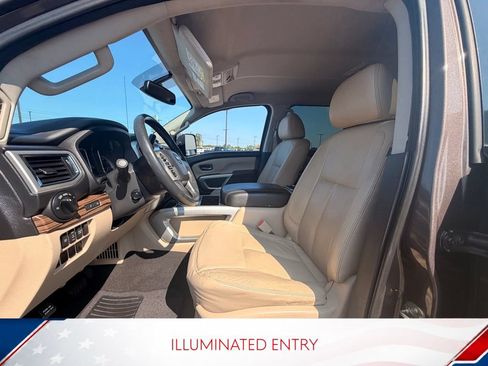 Used 2016 Nissan Titan SL RWD image 13