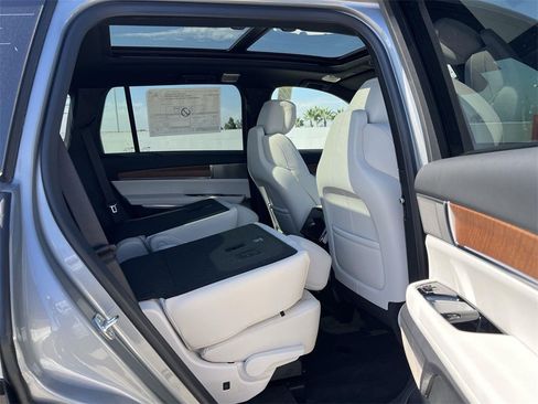 New 2026 Cadillac Vistiq Sport image 34