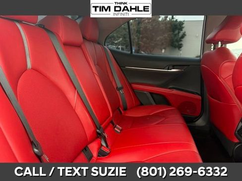Used 2020 Toyota Camry XSE FWD image 17