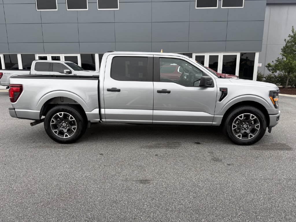 Used 2025 Ford F150 STX w/ Equipment Group 200A RWD image 3