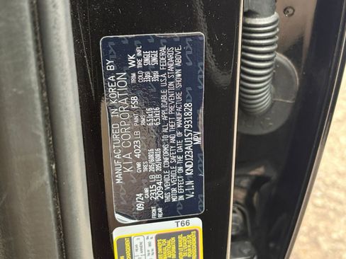 Used 2025 Kia Soul LX w/ LX Technology Package image 25