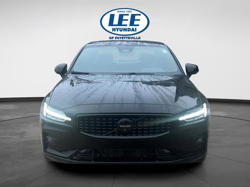 Used 2024 Volvo S60 B5 Plus w/ Climate Package image 2