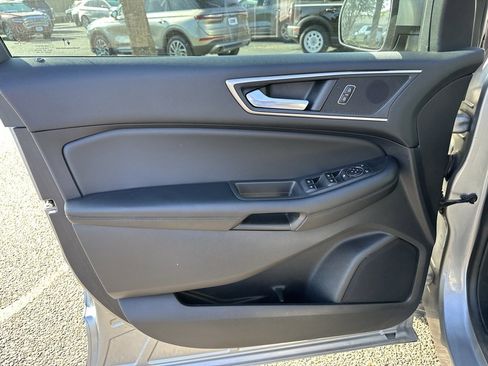 Used 2022 Ford Edge SEL w/ Convenience Package image 10