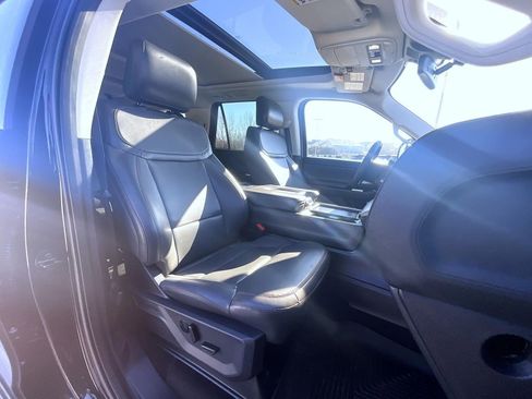 Used 2025 Ford Expedition Max Active image 16