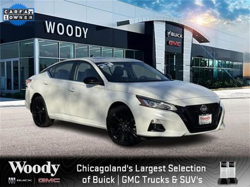 Used 2022 Nissan Altima 2.5 SR w/ Midnight Edition Package image 1