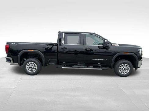 New 2026 GMC Sierra 2500 SLE w/ SLE Value Package; AWD/4WD image 8