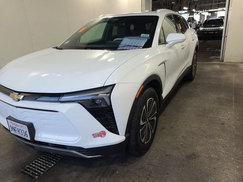 Used 2024 Chevrolet Blazer EV LT AWD/4WD image 6