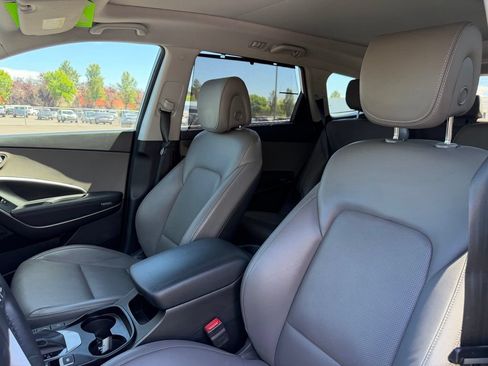 Used 2017 Hyundai Santa Fe Limited AWD/4WD image 16